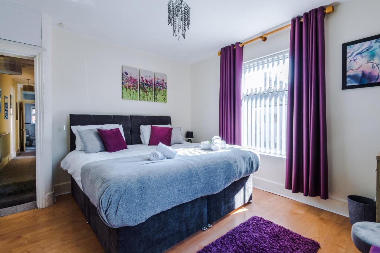 Spacious 3-Bed House In Chester By 53 Degrees Property, Ideal For Families & Professionals, Free Parking - Sleeps 7 Extérieur photo